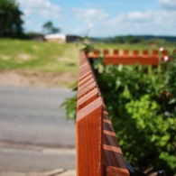 angespitzte Stacheten - Douglasie gehobelt/gefast angespitzt und geölt angespitzte Stacheten - © Sägewerk & Holzhandel Ellwanger GmbH, Walldürn-Altheim
