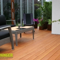 Douglasie Riffelbelag im Wintergarten, geölt mit TEOMA - Douglasie Riffelbelag im Wintergarten, geölt mit TEOMA - © Sägewerk & Holzhandel Ellwanger GmbH, Walldürn-Altheim